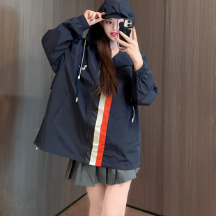 TB����A���������e�ٴ���Ůͬ����L���񌒗l�y��ɫ�����Bñ�L��