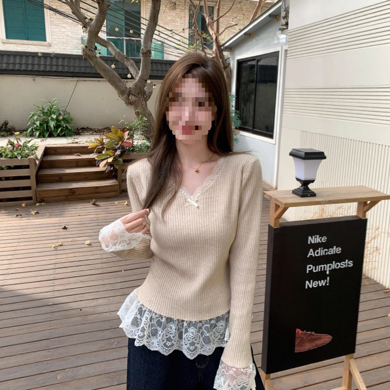 miu系奶黄色蕾丝拼接v领打底衫女秋冬纯欲内搭毛衣喇叭袖针织上衣|undefined