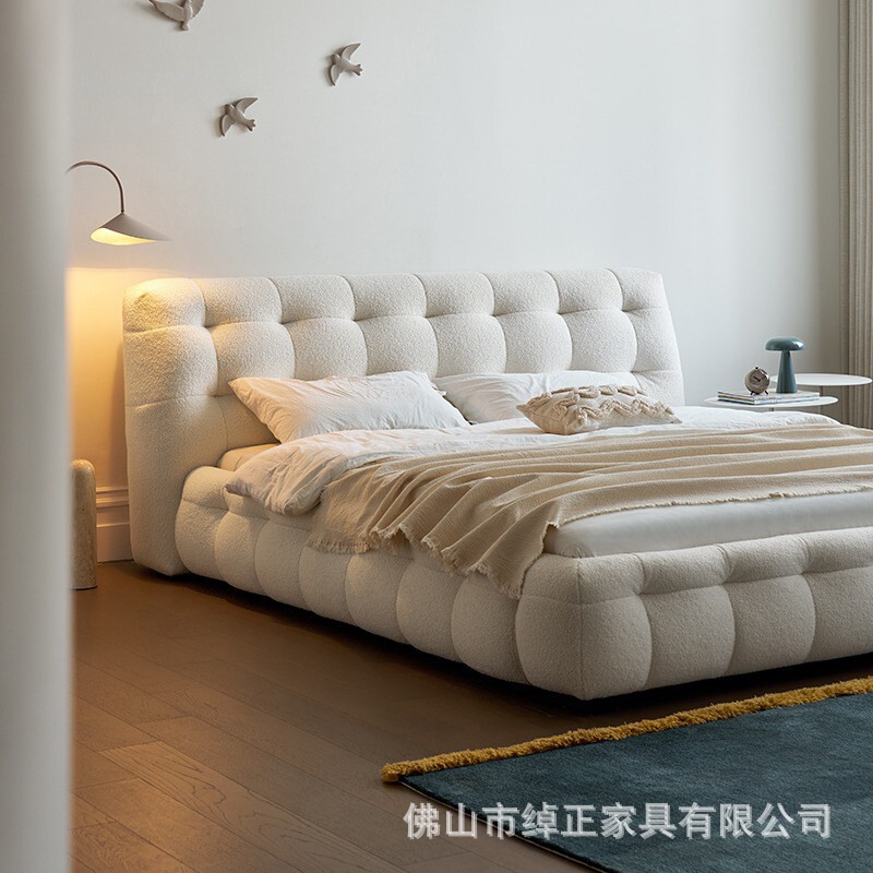 Light French-Style Marshmallow Fabric Bed, Modern Minimalist Cream Style Master Bedroom Lamb Velvet Mo Yu Same Style 1.8 Double Bed