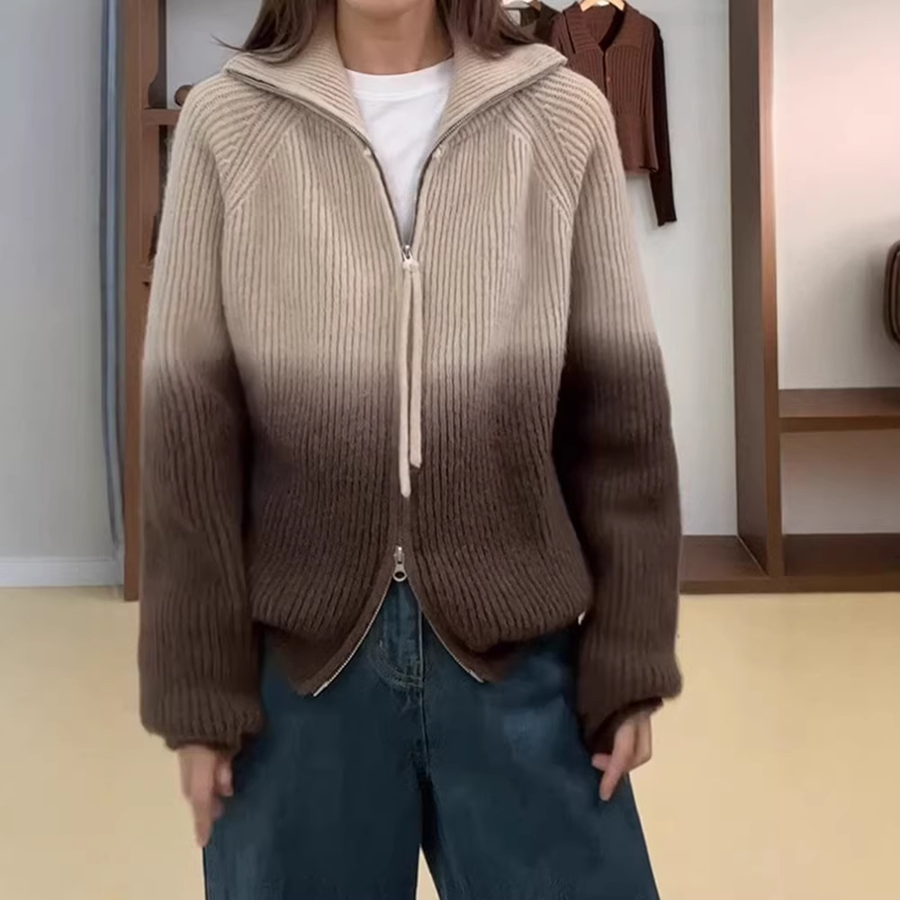 Retro design sweater with zipper