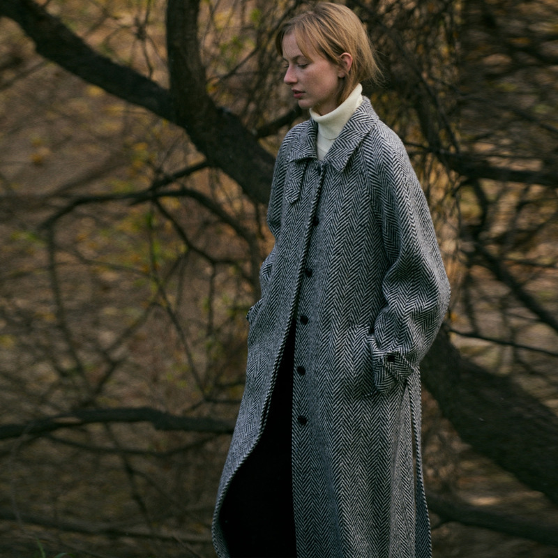In stock lerobe Meina woolen coat for women 2023 autumn and winter loose lazy style herringbone woolen coat In stock lerobe Meina woolen coat for women 2023 autumn and winter loose lazy style herringbone woolen coat