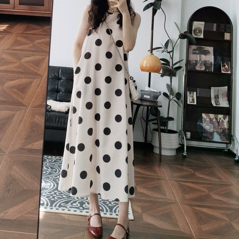 Новое платье в стиле ретро с горошком, без рукавов, А-силуэта, длинная юбка, свободного кроя, облегающее, жилетное платье для женщин, весна-лето 2025 года