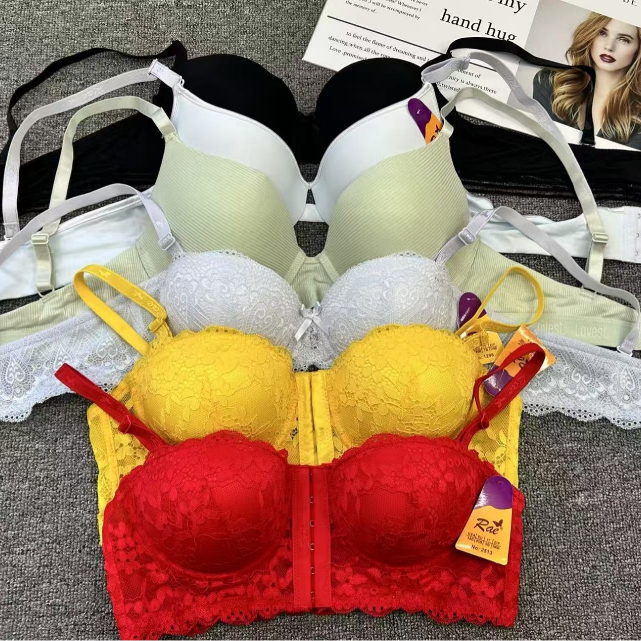 B0204 # inventario de productos de cola mezclados con ropa interior de anillo de acero para mujeres pechos pequeños muestran un gran anillo de acero blando reunido sujetador abundante