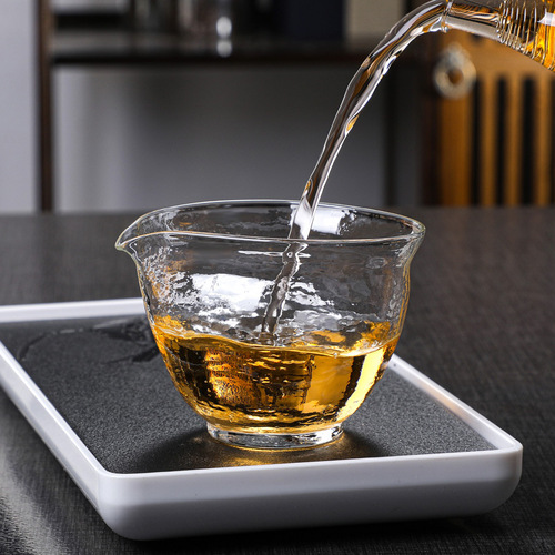 Japanese fair cup leaf male cup high temperature resistant glass tea sea tea divider kung fu tea set accessories tea sea male cup