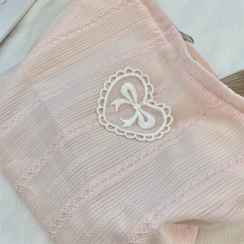 Cute Heart Shape Bow Knot Canvas Square Makeup Bags display picture 15