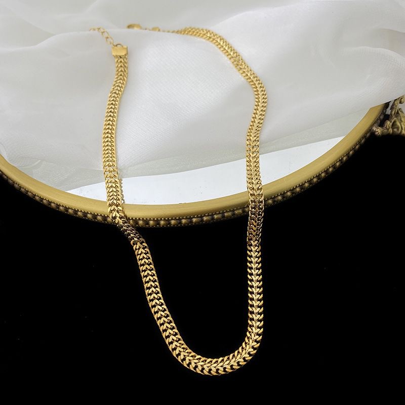 European And American Cross-border Men's Niche Design Chunky Chain Gold High-end Titanium Steel Necklace Accessories