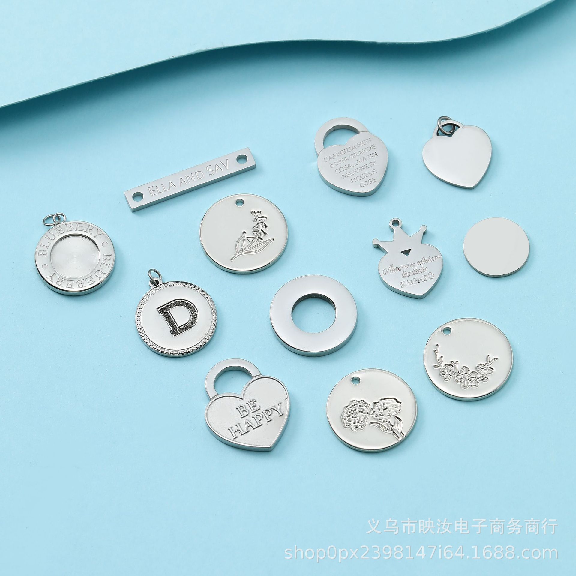 专业定 制不锈钢标牌吊坠饰品激光电镀凹凸缝线箱包鞋服金属标牌