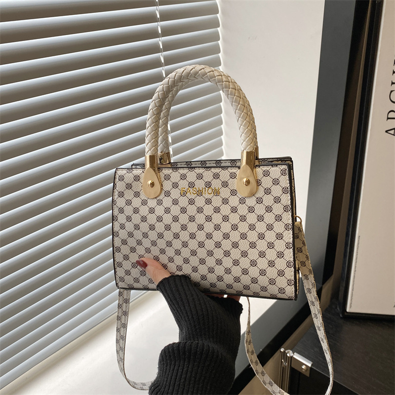 La personalidad de la literatura y la textura de la moda bolso pequeño de invierno 2024 nuevo estilo coreano de hombro mochila impresión bolso de mano de mujer