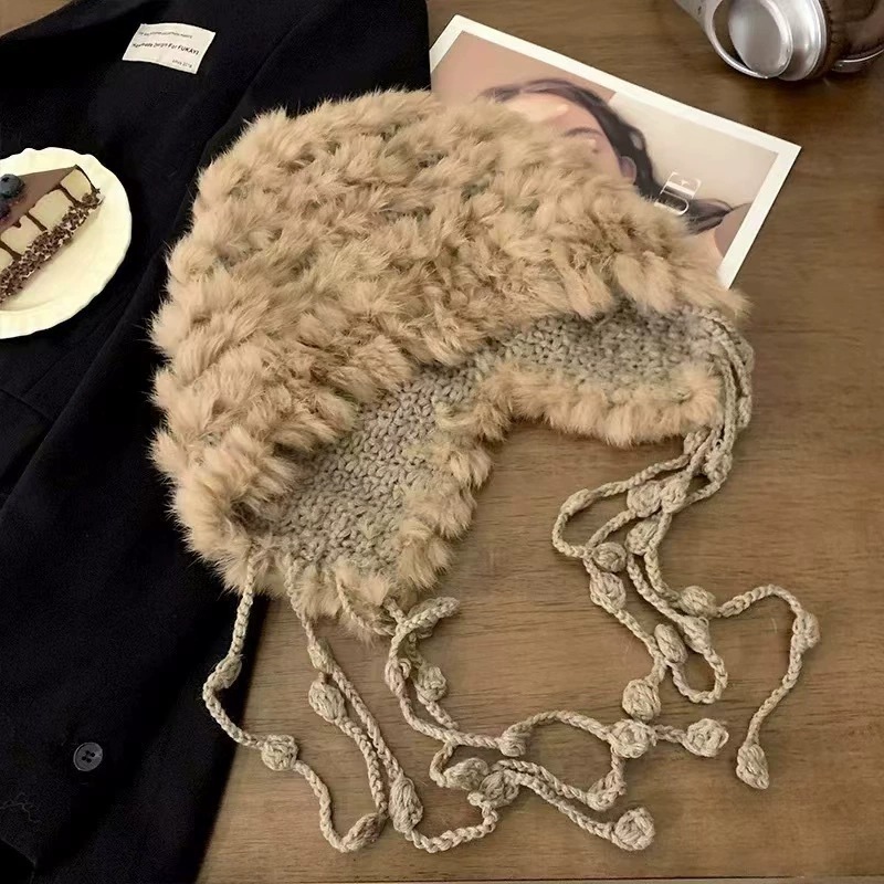 Earthy yellow-tassel