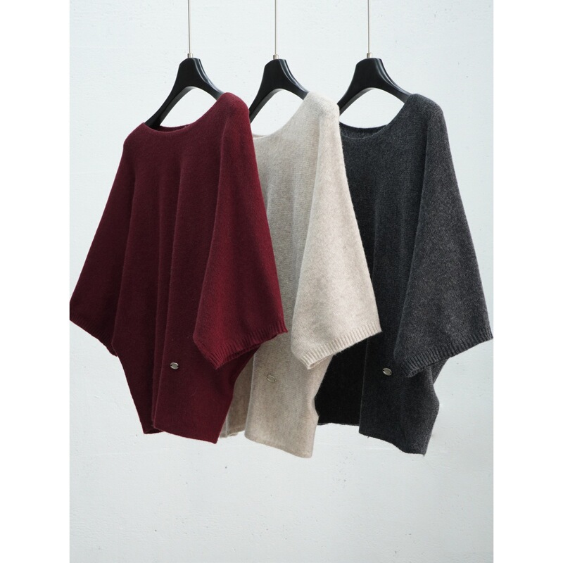 All-Wool Off-Shoulder Mid-Sleeve Layered Top with Batwing Sleeves, Loose and Lazy Minimalist Sweater with Slanted Shoulders, High-End Knitwear