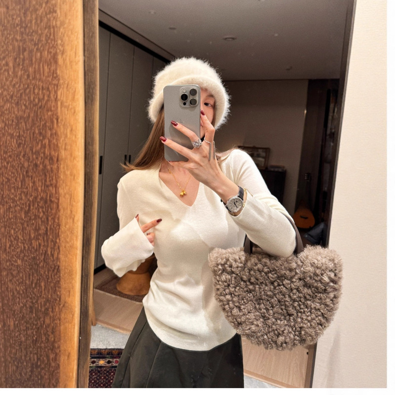 In Stock Mx 3 Colors! High Elasticity, Regular Shoulder, V-Neck, Waist-Cinching, Slimming Knit Sweater, Wool Base Shirt, T-Shirt for Women, Autumn and Winter Top In Stock Mx 3 Colors! High Elasticity, Regular Shoulder, V-Neck, Waist-Cinching, Slimming Knit Sweater, Wool Base Shirt, T-Shirt for Women, Autumn and Winter Top