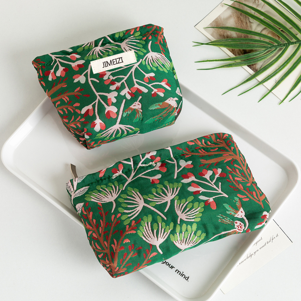 Ins pequeña bolsa de cosméticos fresca comercio exterior transfronterizo bolsa de almacenamiento portátil para el cuidado de la piel bolsa de baño de viaje bolsa de ropa interior