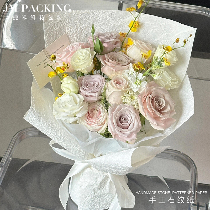 Papel para envolver ramos de flores, materiales para envolver regalos, papel hecho a mano con estampado de piedra estilo coreano con tinta de efecto flotante, papel crepé texturizado.