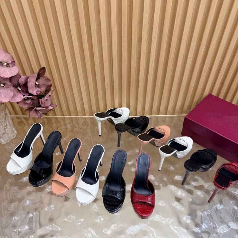 High-End 26 Summer New Leather-Soled Thick-Soled Stone-Patterned Thin High-Heeled Leather Peep-Toe Large Size Slip-On Sandals for Women High-End 26 Summer New Leather-Soled Thick-Soled Stone-Patterned Thin High-Heeled Leather Peep-Toe Large Size Slip-On Sandals for Women