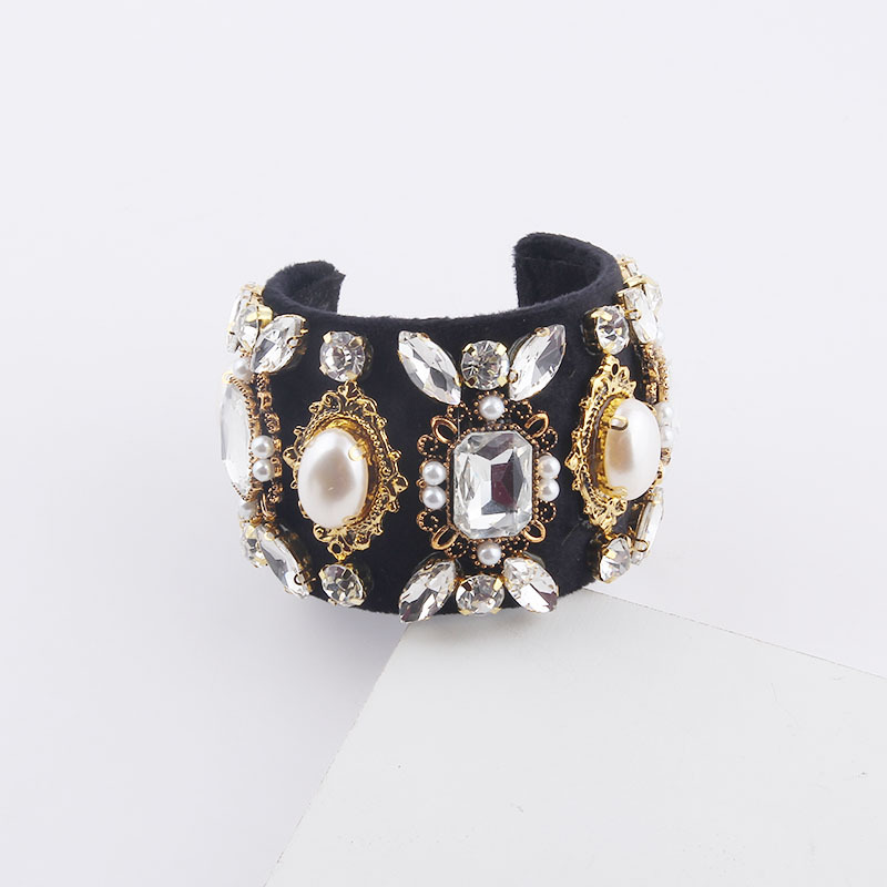 New Fashion Baroque Diamond Pearl Gemstone Bracelet display picture 2