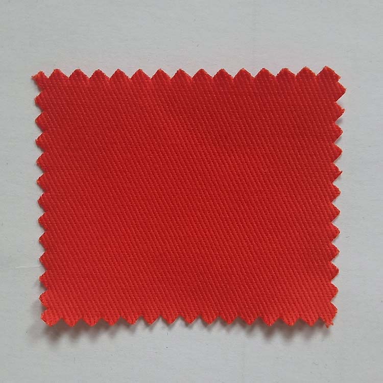 Precio de fábrica de tela de algodón tejido de color sólido suave tela de camisa 100% algodón cepillado impermeable