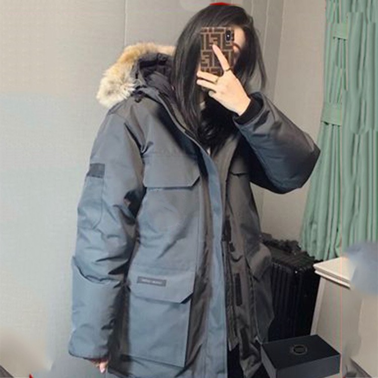 大鹅08款远征款外贸跨境批发中长款羽绒服连帽代购版狼毛