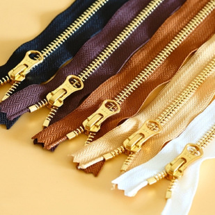 YKK5̖���ٽ��~�]����� �ɫ ��ʽ�ɶ���