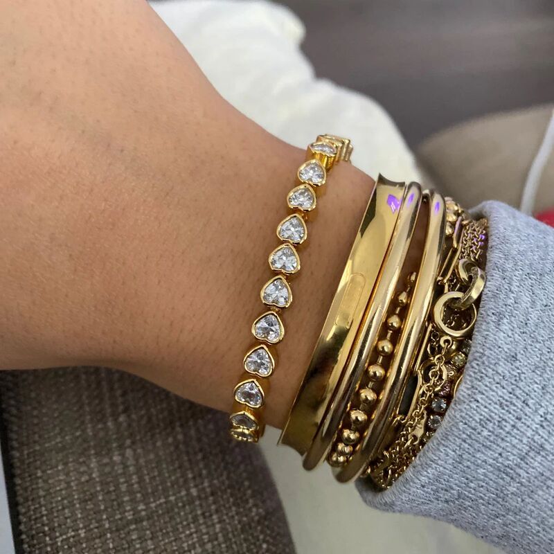 Amazon New Heart-Shaped Zircon Bracelet Hip Hop ins Simple Niche Design Sense Ladies Bracelet Jewelry Wholesale Amazon New Heart-Shaped Zircon Bracelet Hip Hop ins Simple Niche Design Sense Ladies Bracelet Jewelry Wholesale