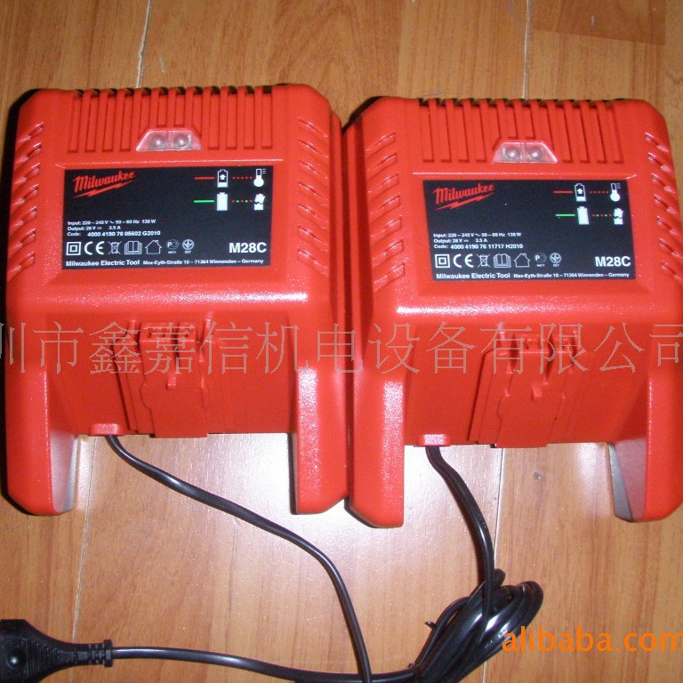 现货批发零售米沃奇充电器M28C