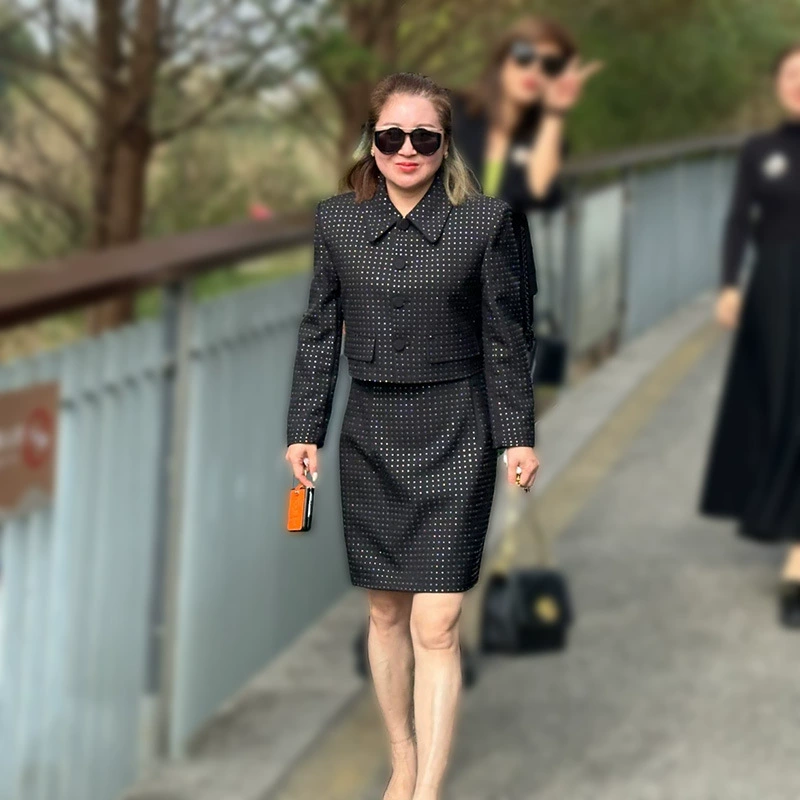 Костюм-тренч?