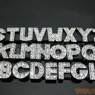 Suministro de aleación de 8MM de metal carta de diamante blanco carta de diamante completo letra de metal carta de diamante accesorios de bricolaje