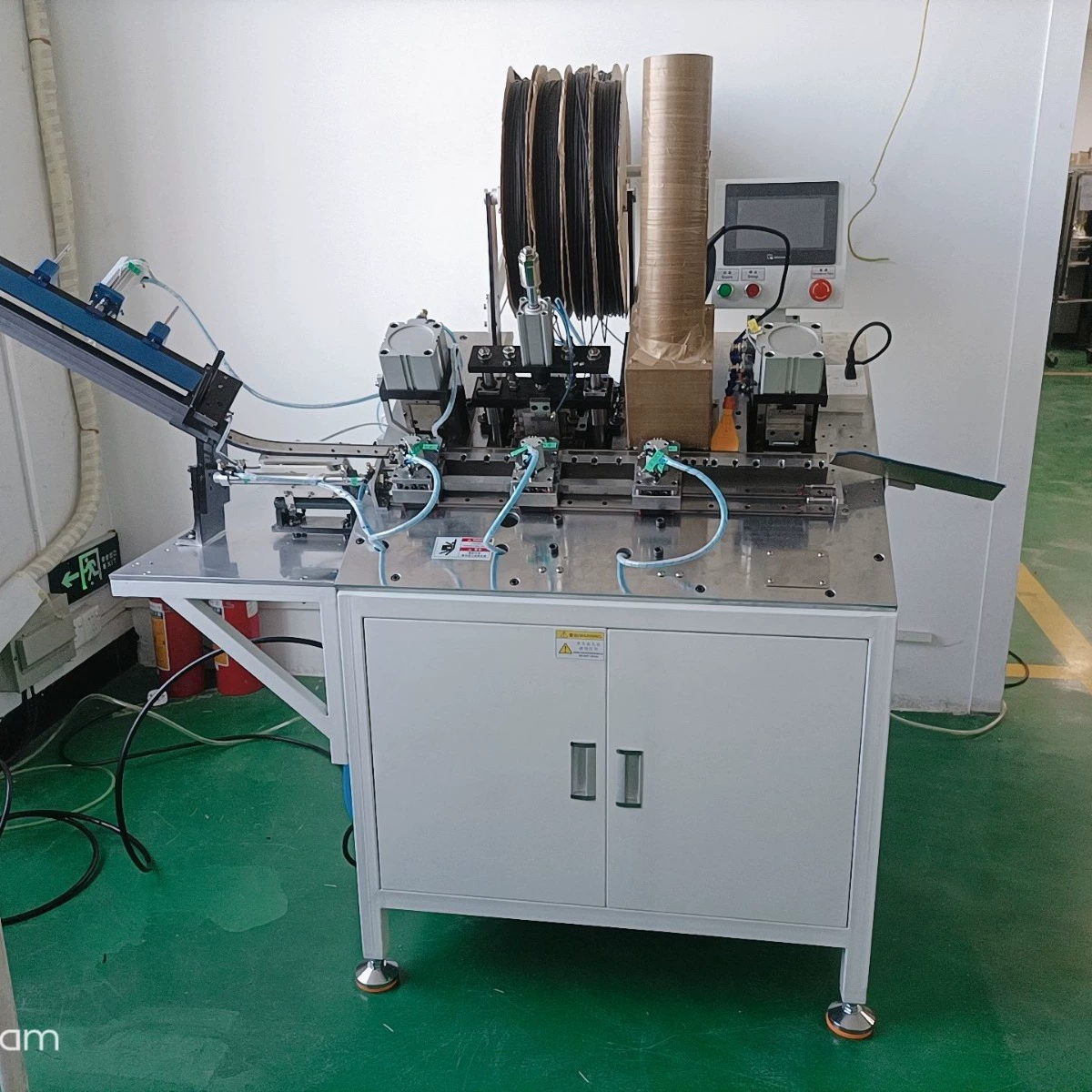 Машина для изготовления диодных изогнутых ножек, полностью автоматический стек выпрямительного моста, машина для обшивки термоусадочных труб, машина для изготовления изогнутых ножек, машина для обшивки IGBT