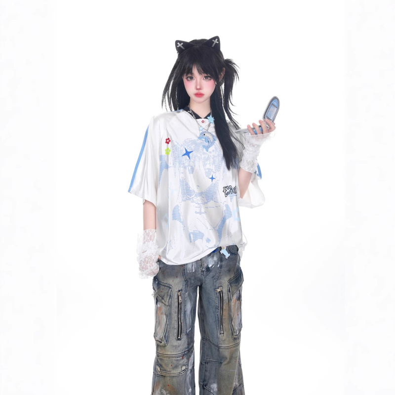 日本の水色アニメサブカルチャー半袖Tシャツレディース夏ゆるい家かわいい二次元ストライプスプライシングトップ|undefined