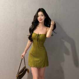 纯欲风性感绿色吊带连衣裙女夏季内搭收腰包臀短裙掐腰小裙子