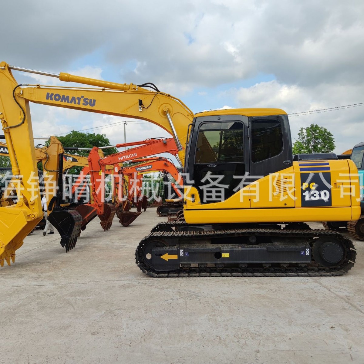 二手小松PC130-7挖机市场转让价,二手13吨钩机