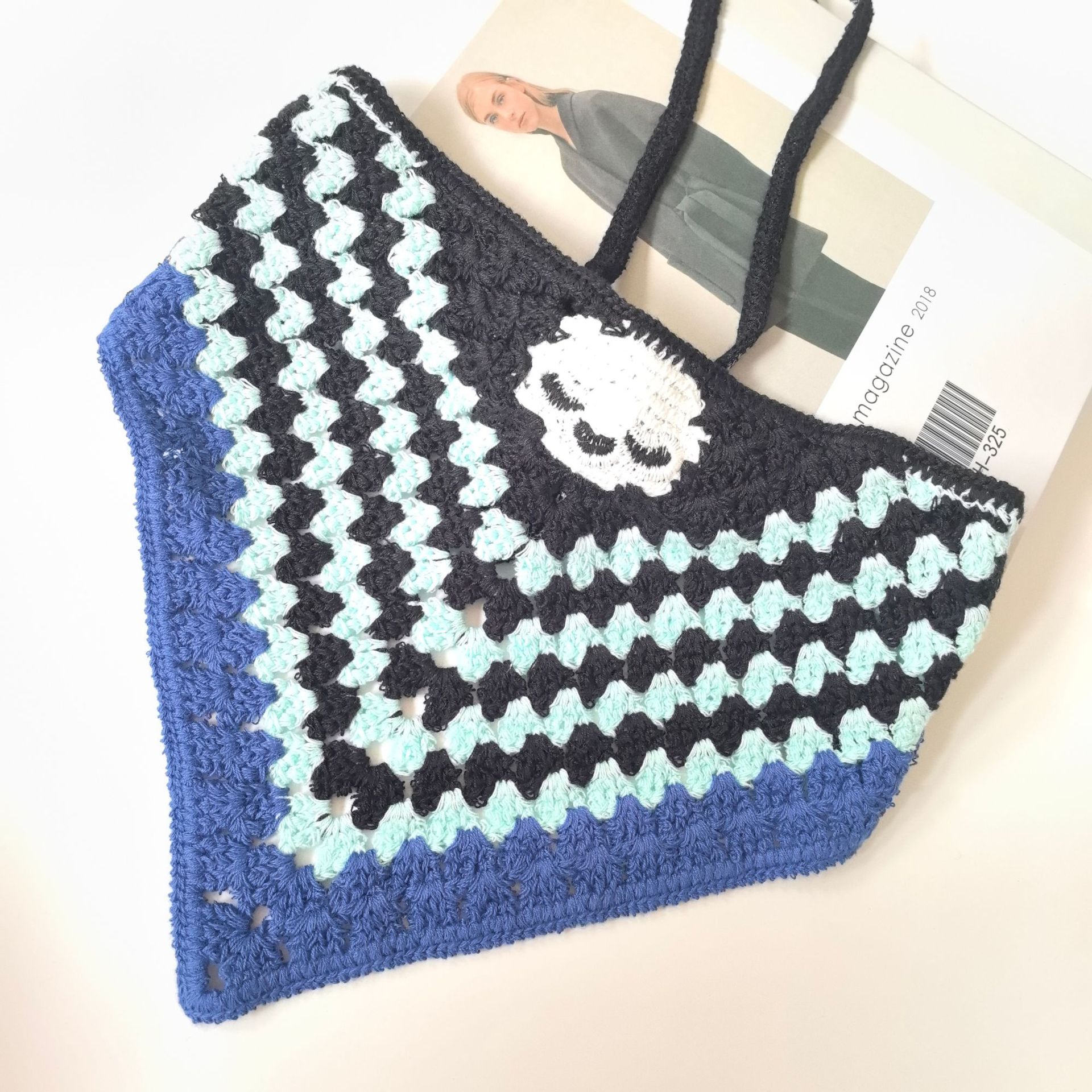 Francia cereza toallas triangulares mujeres primavera y otoño viajes padres-hijos gancho de punto flores hueco pañuelo de arte correa de pelo gorro