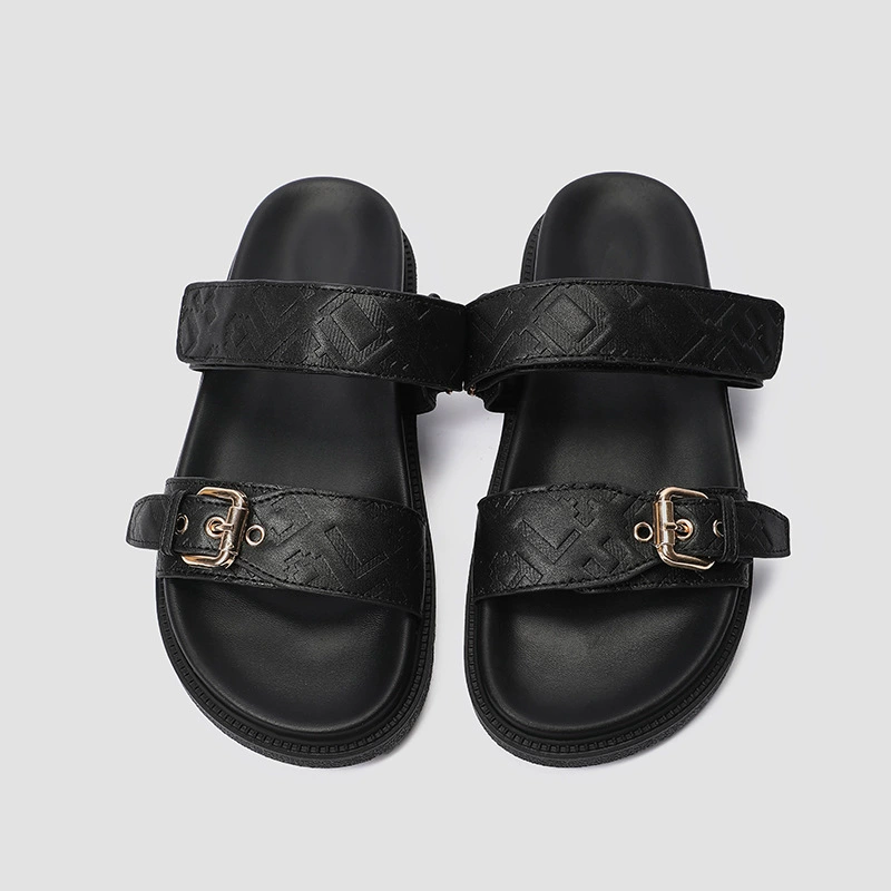2025 женская обувь большого размера с толстой подошвой металлическая пряжка слово липучка плоские сандалии модная ленивая пляжная обувь