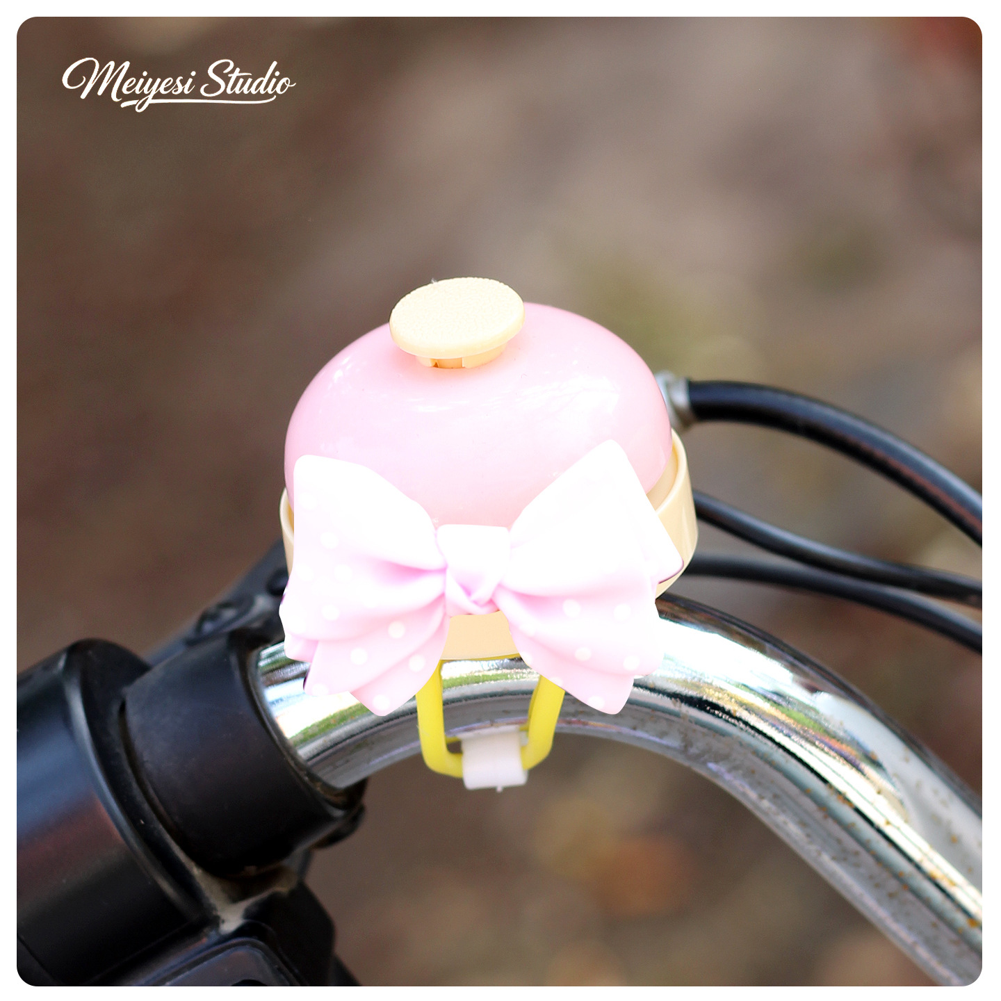 Bicicletas infantiles de montaña campana adornos de dibujos animados encantadores equilibrio coche scooter tranvía mano pulsa bocina súper fuerte