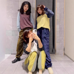 素R風秋冬新商品の底のシャツの徳の絨毯は肩の袖のカジュアルな婦人服のファッションの百合の保温の上着を挿して自ら発熱します。