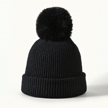 新款跨境冬季可爱纯色带球帽保暖女士护耳针织帽保暖帽子厂家批发