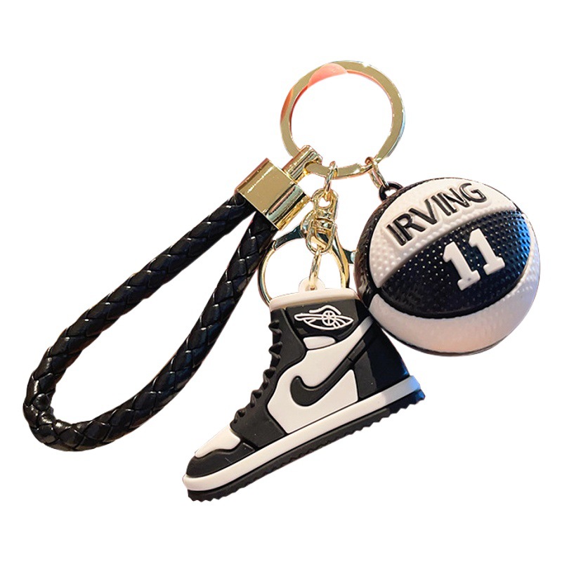 新しいアイデアのバスケットボールの靴のキーホルダーは精巧にカップルのカバンの自動車のキーチェーンを掛けて贈り物の卸売りを飾ります。