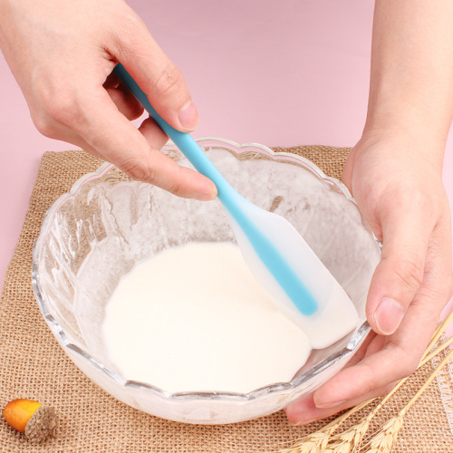 One-piece silicone spatula kitchen semi-transparent spatula high-temperature resistant baking tool bread cake cream spreader