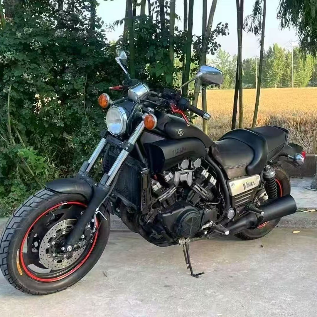 Yamaha Vmax1200 cruiser motorcycle, R1, R6, XJ6, MT09 street bike, sport bike, racing motorcycle