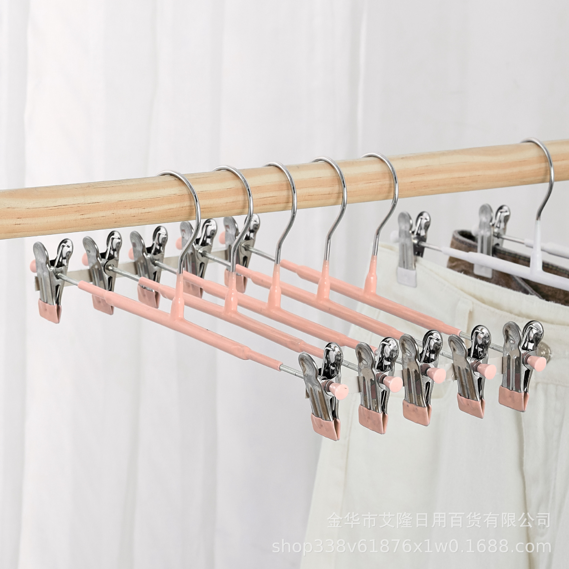 Plástico recubierto pantalones rack nórdico rosa