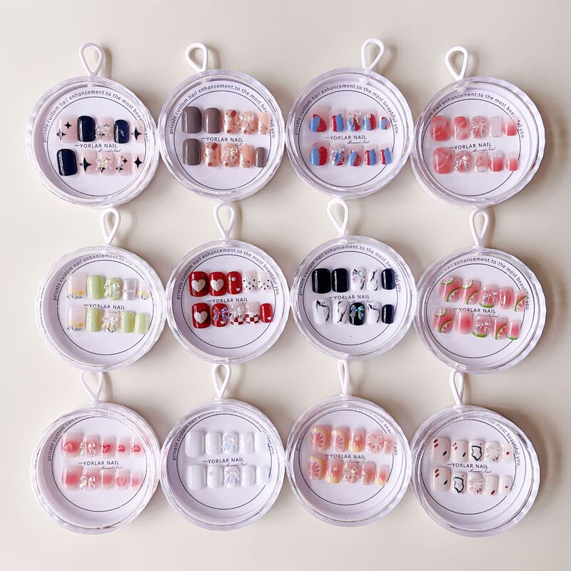 Round Acrylic Transparent Wearable Nail Box with 12 Pieces for Export Export Manicure Middle East Fake Nails Adult Manicure