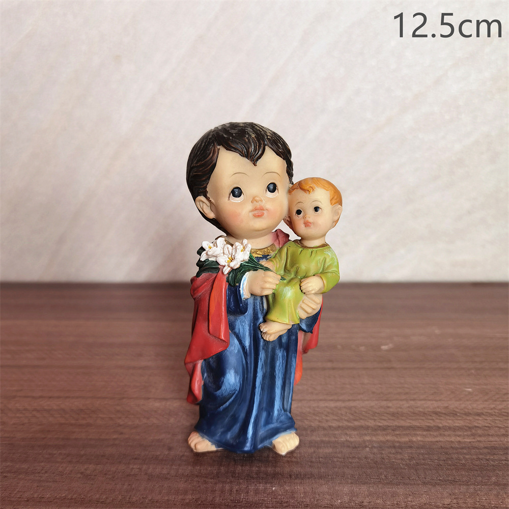 W2 José abraza al niño con defectos