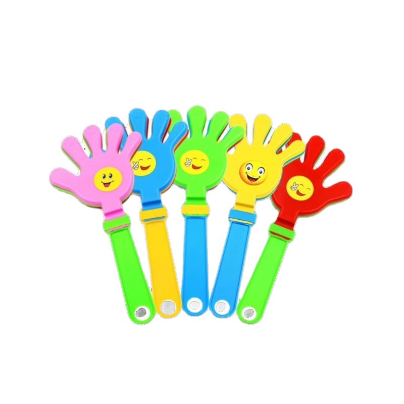 Jugues palmaditas palmaditas palmaditas empujando pequeños regalos luminosos palmas de plástico sonriente artefacto de aplausos