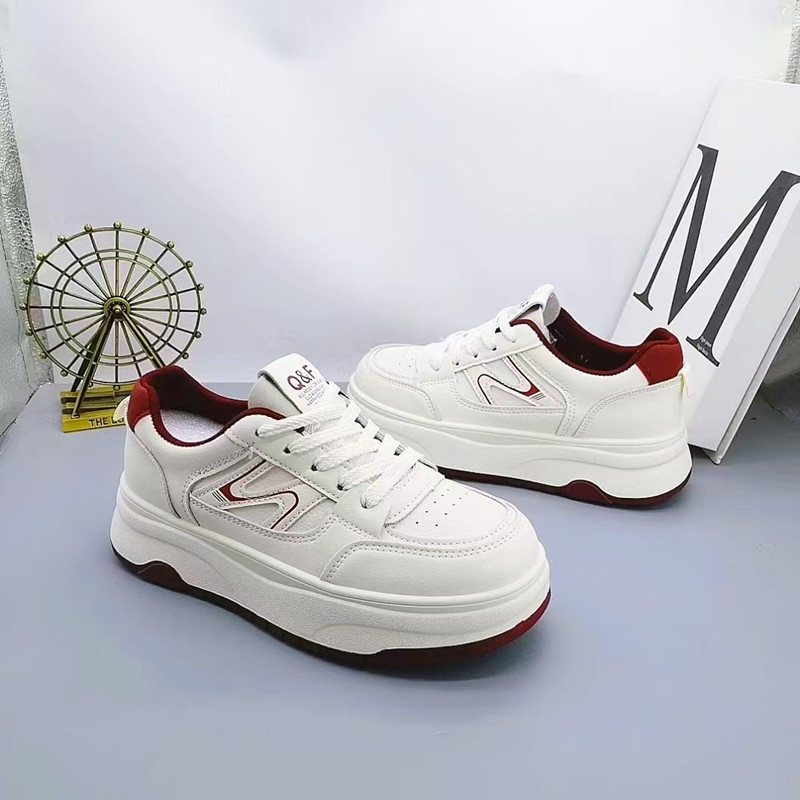 2025 nuevos zapatos deportivos de mujer estudiantes cómodos zapatos de moda coreanos de escuela secundaria casual cómodos zapatos de mujer resistentes al desgaste