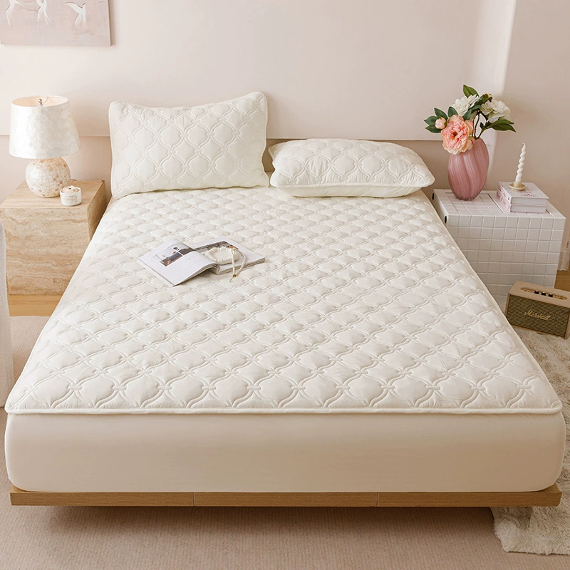 Quilted sheet, dustproof bedspread, mattress, protective cover