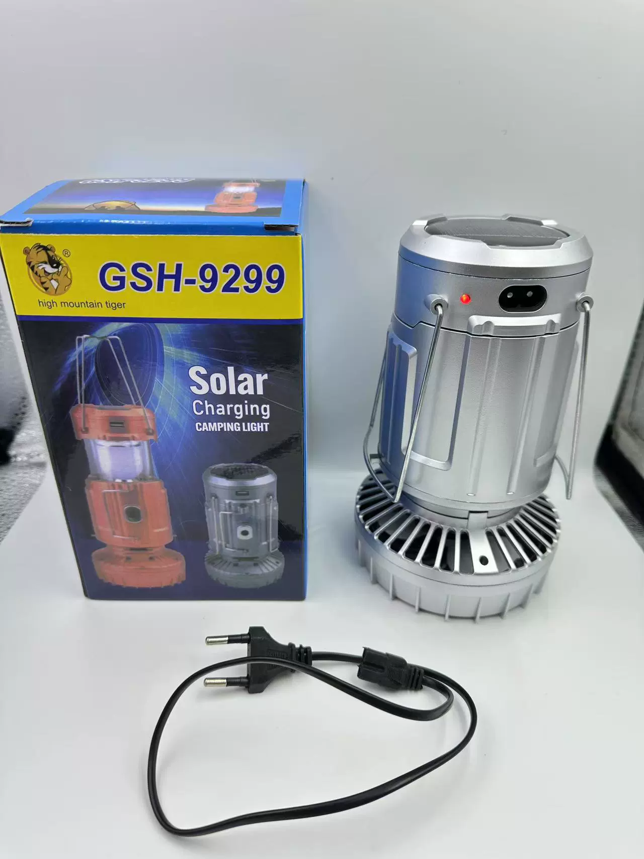 Travel air fan solar-powered, handheld garden lights for camping