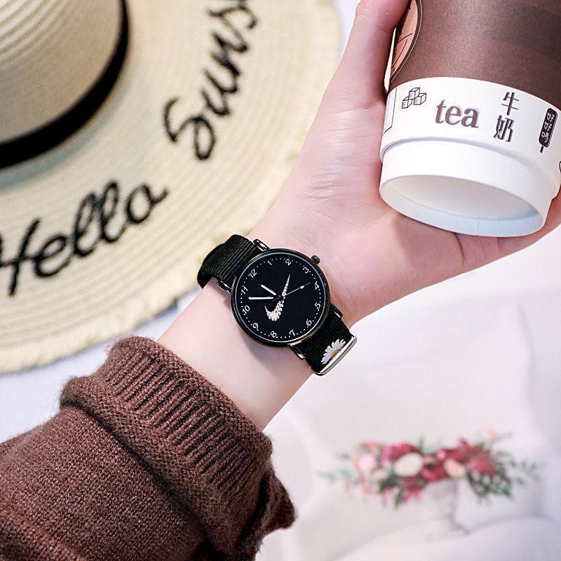 Nueva Daisy correa de lona reloj mujer estudiante pareja novias estilo coreano moda mismo estilo crisantemo correa de nylon reloj