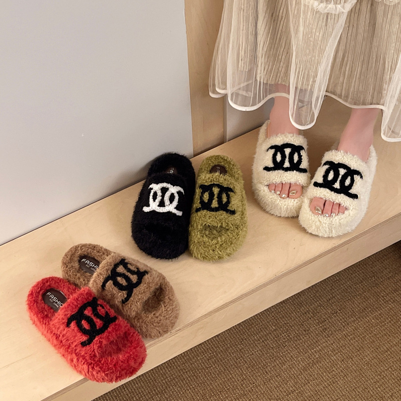 Internet-famous fur slippers for women, suitable for outdoor wear, with thick soles, 2026 autumn new model, comfortable, soft, and easy to match Internet-famous fur slippers for women, suitable for outdoor wear, with thick soles, 2026 autumn new model, comfortable, soft, and easy to match