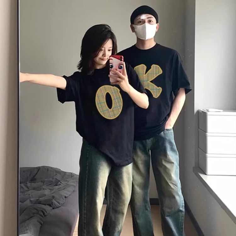 Unique and trendy 2025 new summer short-sleeved T-shirt set for men and women, perfect for trendy couples.