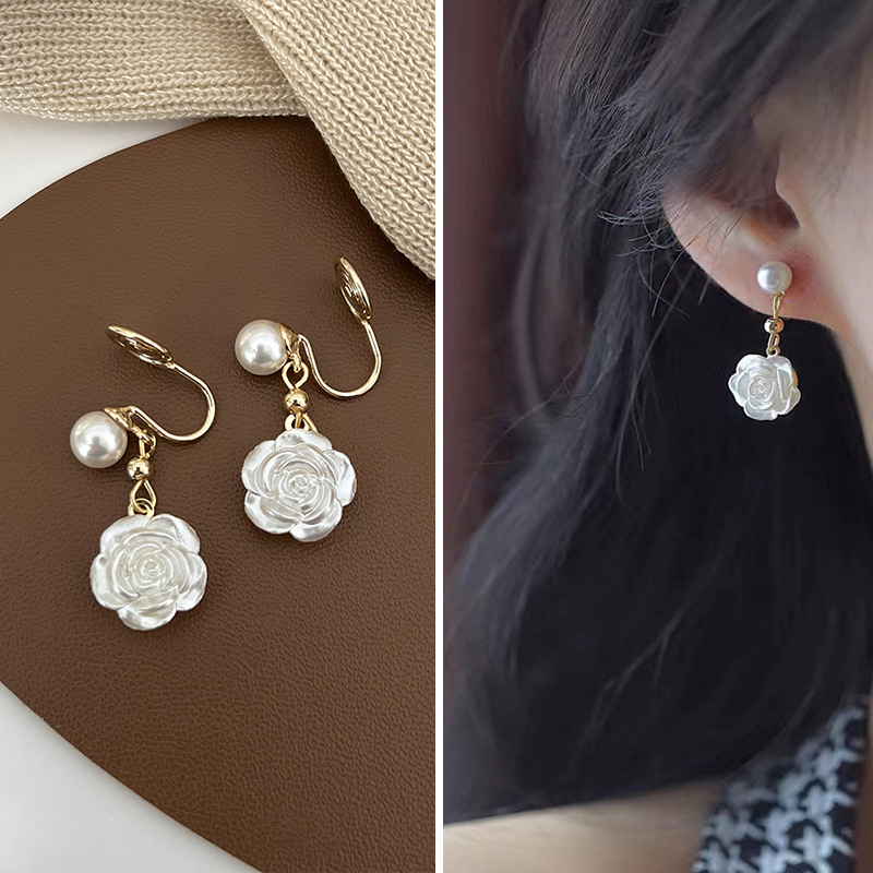 Leaf, Flower, Bow Knot Pattern Women's Gender 1 Pair Simple Style Leaf Flower Bow Knot Inlay Copper Zircon Drop Earrings