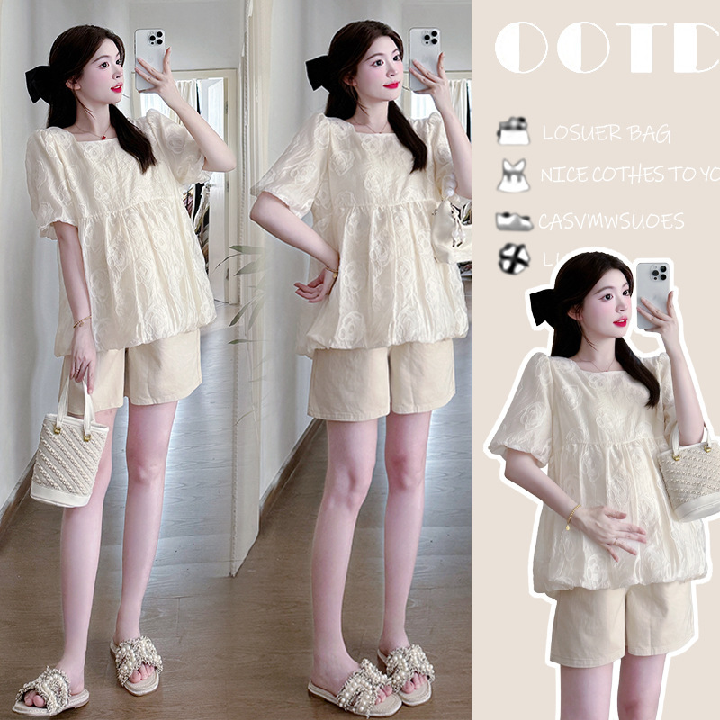 Actual Shot of 2025 Summer Maternity Wear, Sweet and Cute Jacquard Craft Loose Style Trendy Mom Top + Belly Support Shorts